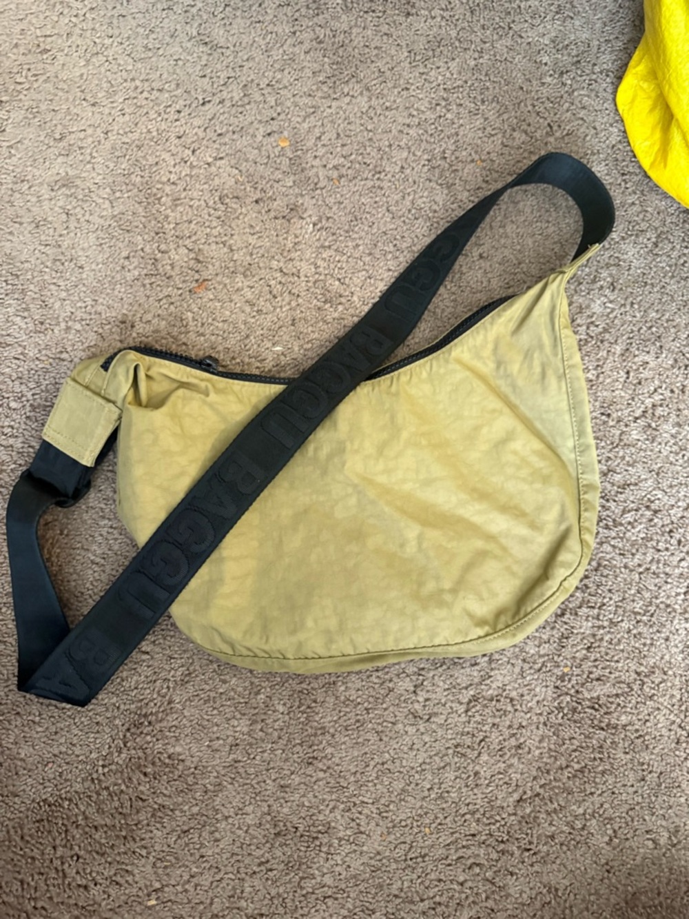 BAGGU Olive Green Crossbody Sling Bag with Black Strap